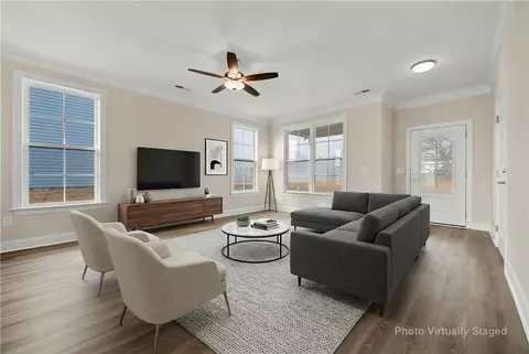 Living - 112 Oak Grove Rd, Central, SC 29630 photo 1 of 3