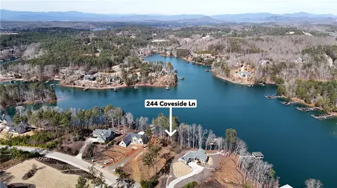 244 Coveside Ln, Six Mile, SC 29682