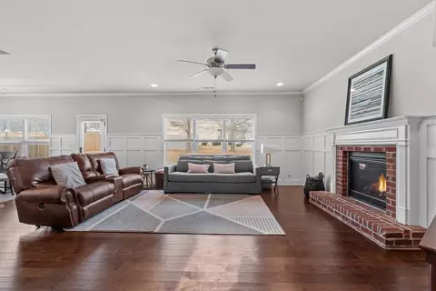 133 Sloan Ave, Anderson, SC 29621 photo 2
