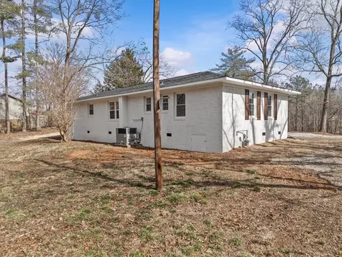 Exterior - 326 Kenneth St, Walhalla, SC 29691 photo 8 of 8