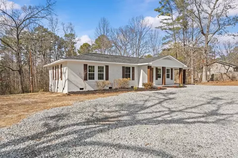 Exterior - 326 Kenneth St, Walhalla, SC 29691 photo 3 of 8