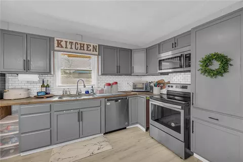 Kitchen - 313 W Sunset Strip Dr, Seneca, SC 29672 photo 3 of 3