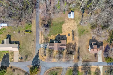 View/Area - 313 W Sunset Strip Dr, Seneca, SC 29672 photo 4 of 4