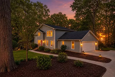222 Terrace Dr, Anderson, SC 29621