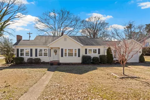 308 S B St, Easley, SC 29640