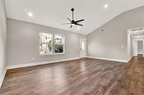 Living - 7 W 2nd St, Williamston, SC 29697 photo 5 of 8