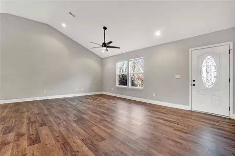 Living - 7 W 2nd St, Williamston, SC 29697 photo 6 of 8