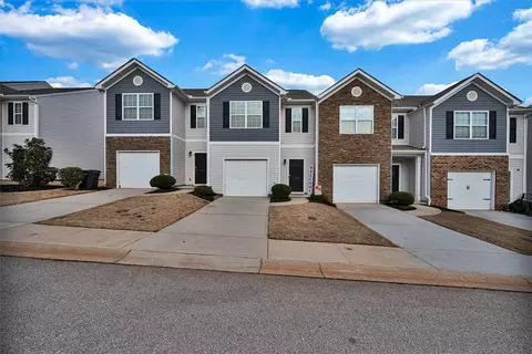 105 Moorlyn Ln, Greer, SC 29650