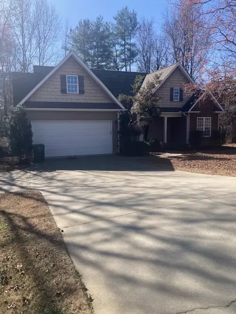 400 Pearle Dr, Easley, SC 29640