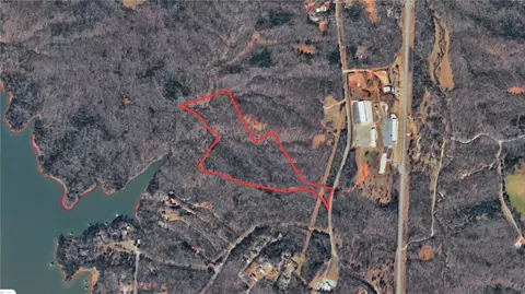424 Rock Hill Rd, Fair Play, SC 29643