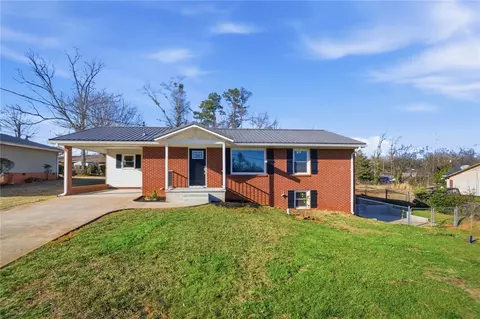308 W South Fifth St, Seneca, SC 29678