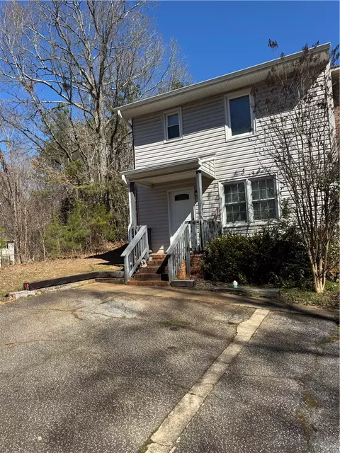 909 Georgetown St, Clemson, SC 29631