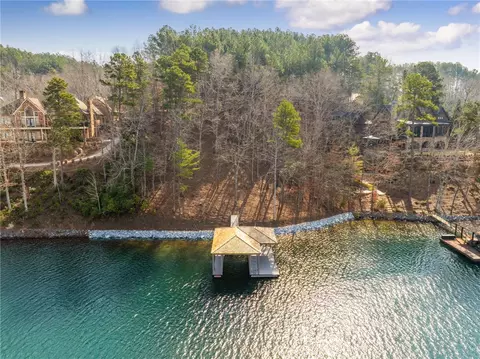 113 Deep Cove Ct, Sunset, SC 29685