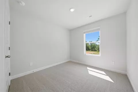 Bedroom - 129 Kerwin Ct, Greer, SC 29651 photo 3 of 6