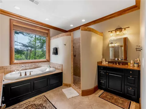 Bath - 220 Long Cove Ct, Sunset, SC 29685 photo 2 of 5