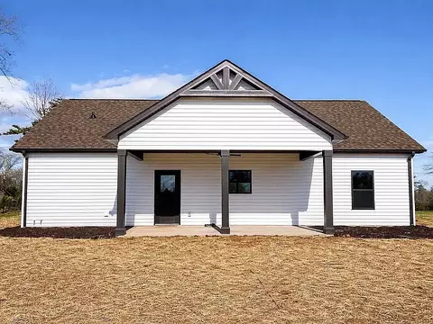 704 Mitchell Dr, Seneca, SC 29678 photo 3