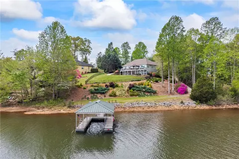 307 Stardust Ln, Seneca, SC 29672