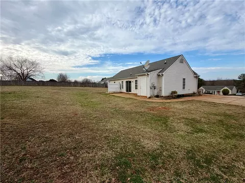 Exterior - 110 Wyndham Drive Dr, Pendleton, SC 29670 photo 5 of 5