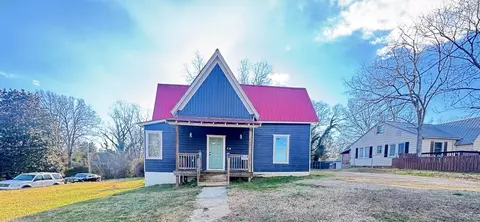 401 Chestnut St, Abbeville, SC 29620