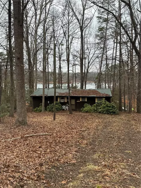 192 S Port Bass Dr, Fair Play, SC 29643