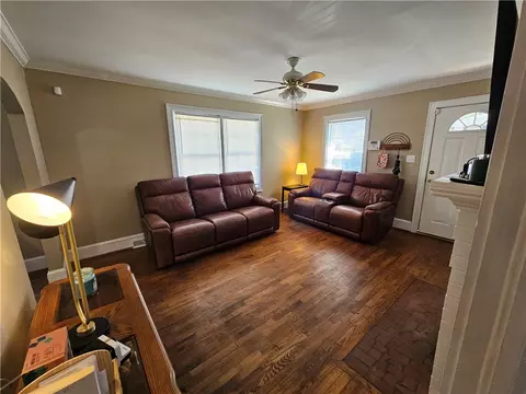 Living - 237 Pine Ln, Anderson, SC 29621 photo 3 of 3