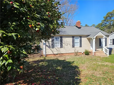 Exterior - 237 Pine Ln, Anderson, SC 29621 photo 5 of 7