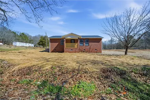 220 Owens Cir, Anderson, SC 29625