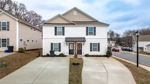 Exterior - 215 Royal Way, Pendleton, SC 29670 photo 4 of 4