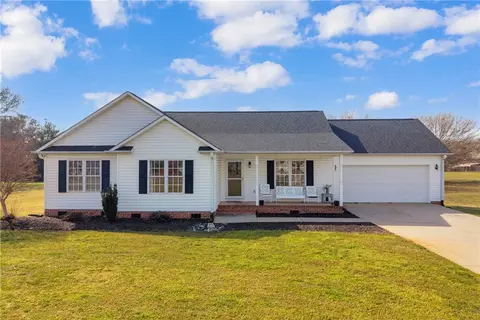 105 Sunny Hill Ln, Anderson, SC 29626