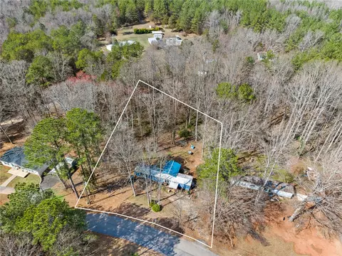 1517 Park Ridge Dr, Seneca, SC 29672