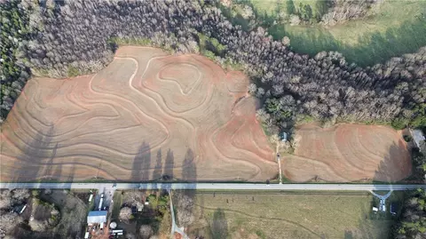 2647 W Oak Hwy, Westminster, SC 29693