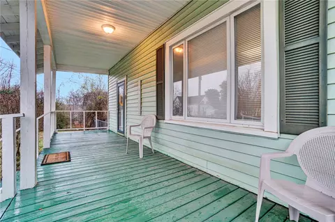 2505 E Brown St, Seneca, SC 29678 photo 5