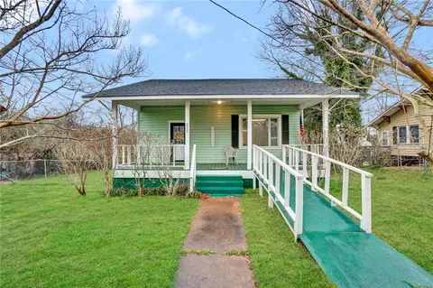 2505 E Brown St, Seneca, SC 29678