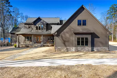158 Rosewood Cir, Hartwell, GA 30643