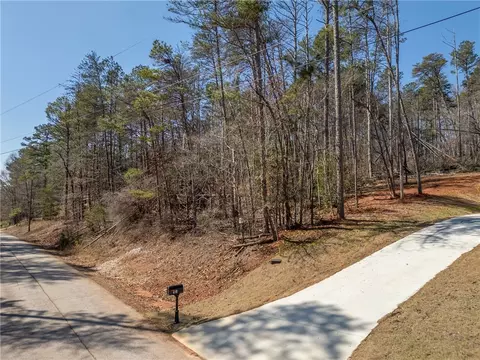 418 Holden Dr, Westminster, SC 29693