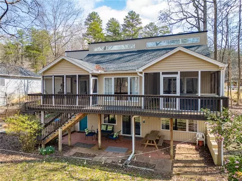 323 Meldau Rd, Seneca, SC 29678