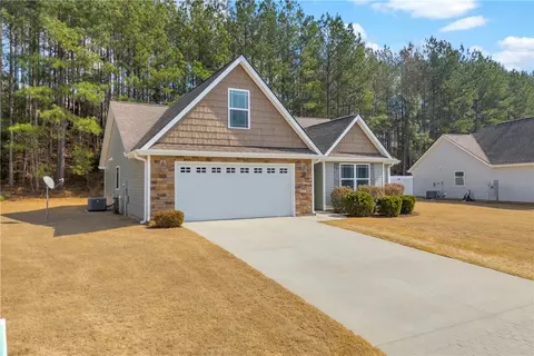 Exterior - 138 Madison Pointe Dr, Seneca, SC 29678 photo 9 of 9