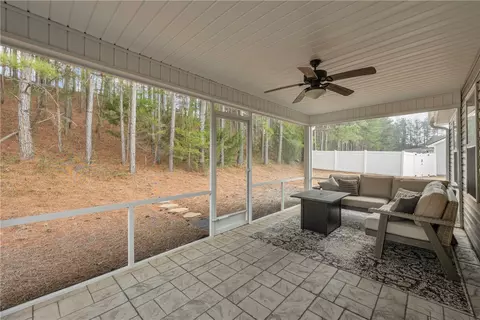 Exterior - 138 Madison Pointe Dr, Seneca, SC 29678 photo 3 of 9