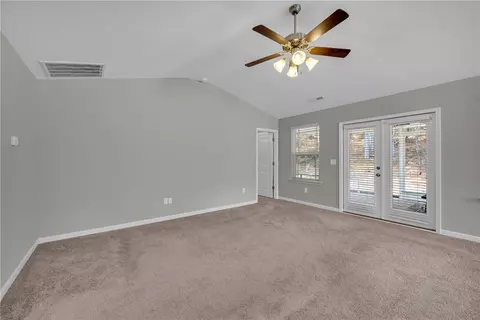 Living - 138 Madison Pointe Dr, Seneca, SC 29678 photo 3 of 4