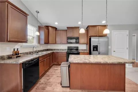 Kitchen - 138 Madison Pointe Dr, Seneca, SC 29678 photo 1 of 3