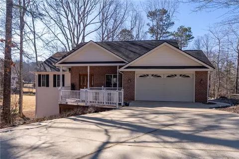 439 Cane Creek Landing Rd, Seneca, SC 29672