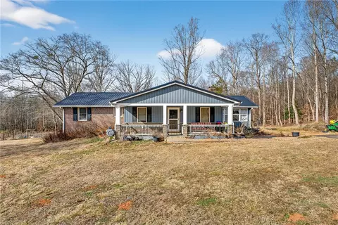 322 Lula Dr, Easley, SC 29640