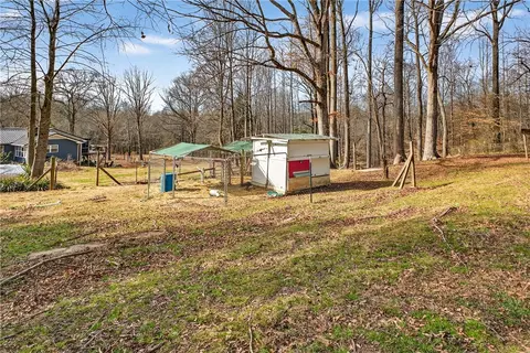 Exterior - 322 Lula Dr, Easley, SC 29640 photo 6 of 11