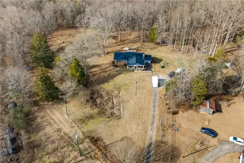 View/Area - 322 Lula Dr, Easley, SC 29640 photo 2 of 9