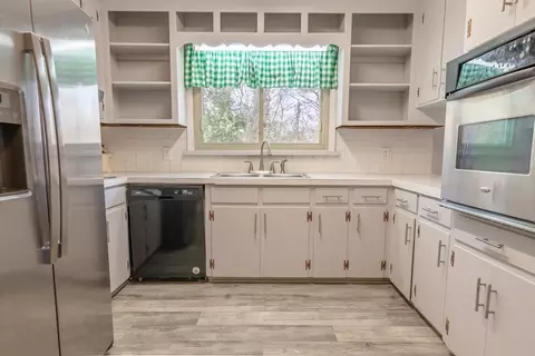 Kitchen - 2811 Leconte Rd, Anderson, SC 29621 photo 1 of 2