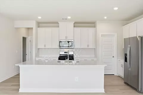 Kitchen - 301 Shortleaf Ln, Pendleton, SC 29670 photo 2 of 5
