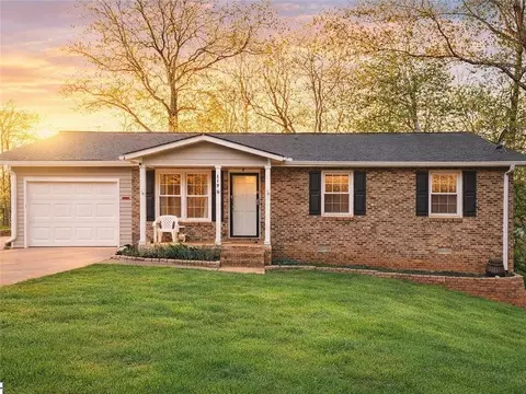 119 Midway Dr, Anderson, SC 29625