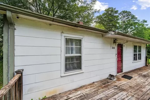 208 Holleman St, Seneca, SC 29678