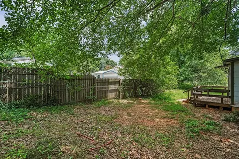 Exterior - 208 Holleman St, Seneca, SC 29678 photo 7 of 9
