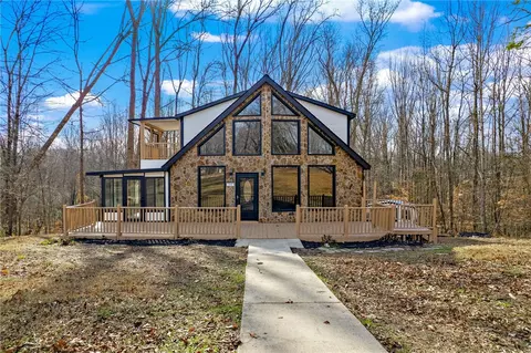 242 Hawk Ln, Fountain Inn, SC 29644